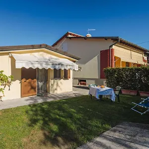 Casa vacanze Locazione Turistica Casetta Mosti, Marina di Massa