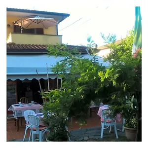 Bed & Breakfast C'era Volta, Marina di Massa